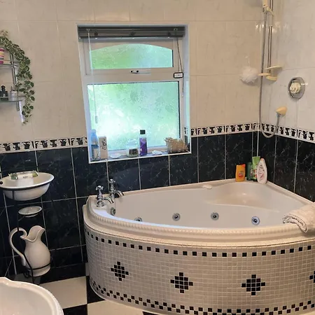 Lakeside Haven Retreat In Carrick-on-shannon Prázdninový dům